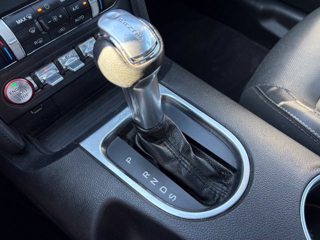 Used 2020 Ford Mustang Premium RWD image 23