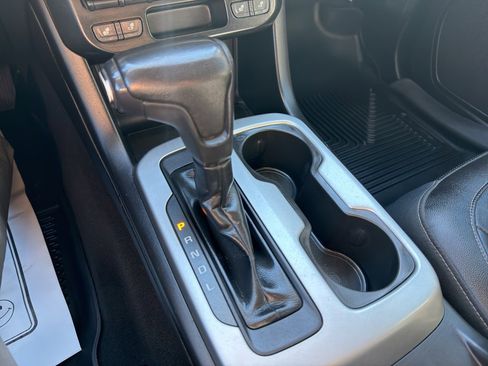 Used 2019 Chevrolet Colorado ZR2 image 26