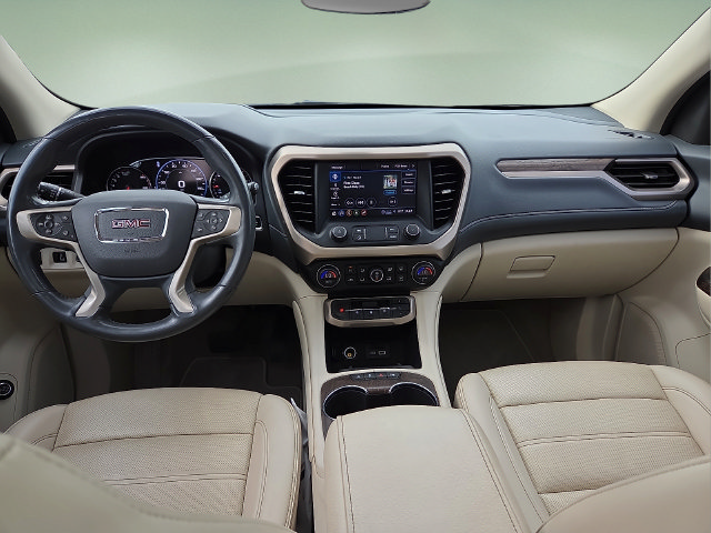 Used 2021 GMC Acadia Denali w/ Denali Technology Package FWD image 15