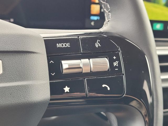 New 2026 Kia Sorento LX FWD image 21