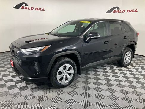 Used 2023 Toyota RAV4 LE image 3