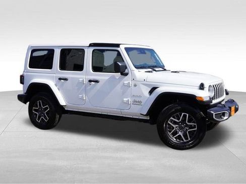 Used 2024 Jeep Wrangler Sahara image 2