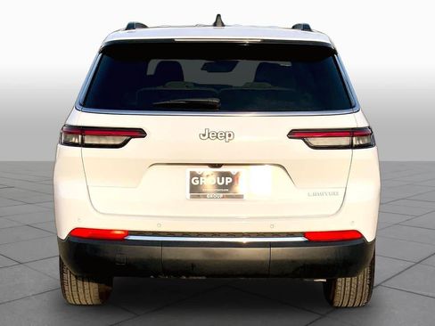 Used 2025 Jeep Grand Cherokee L Limited RWD image 5