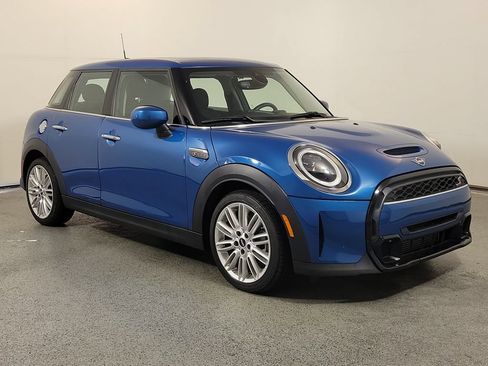 Used 2024 MINI Cooper S FWD image 1