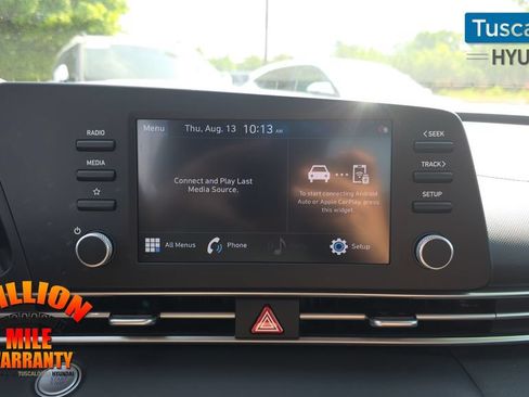 Used 2022 Hyundai Elantra SEL w/ Cargo Package FWD image 19