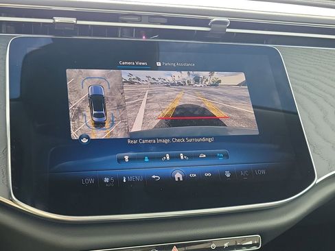 Used 2024 Mercedes-Benz E 350 4MATIC Sedan image 31