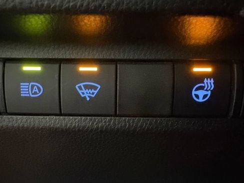 Certified 2021 Toyota RAV4 XLE Premium AWD/4WD image 13