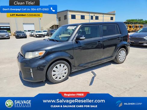 Used 2013 Scion xB FWD image 1
