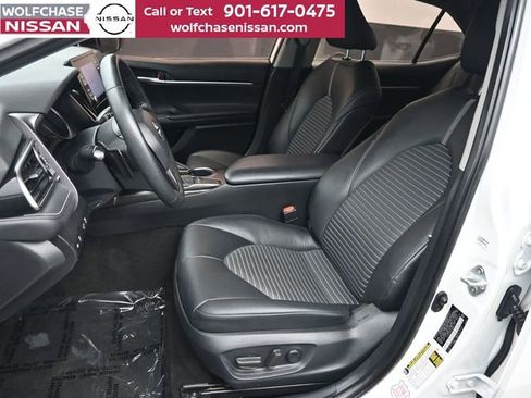 Used 2023 Toyota Camry SE FWD image 17