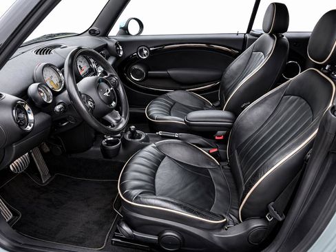 Used 2012 MINI Cooper S image 8