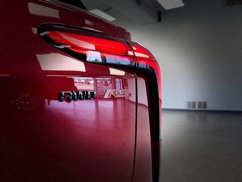 Used 2024 Chevrolet Blazer EV RS AWD/4WD image 33