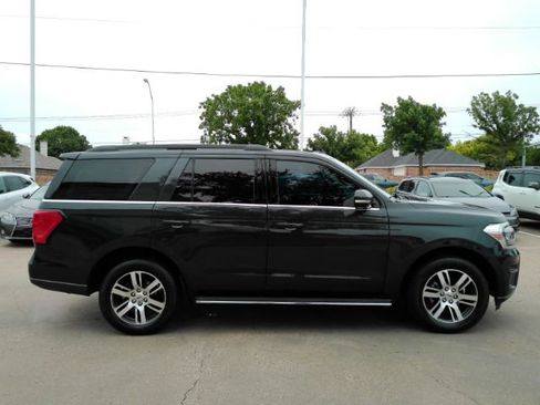 Used 2022 Ford Expedition XLT RWD image 5