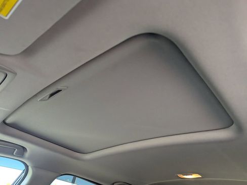 Used 2021 Honda CR-V Touring image 22