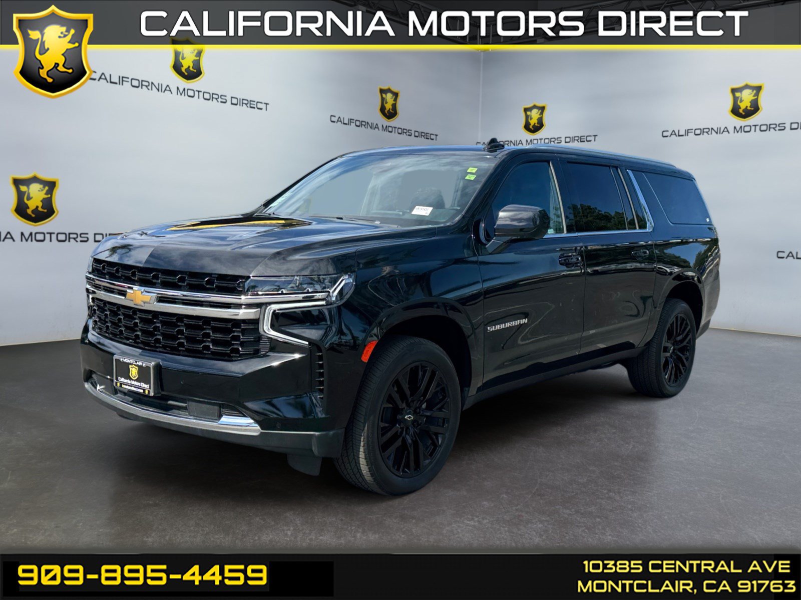 Used 2024 Chevrolet Suburban LS w/ Driver Alert Package AWD/4WD image 1