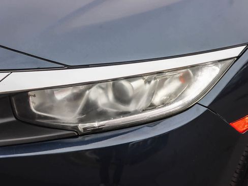 Used 2017 Honda Civic EX-T image 7