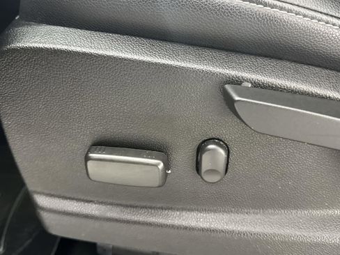 Used 2017 Chevrolet Colorado ZR2 image 13