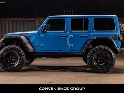 Used 2025 Jeep Wrangler Unlimited Rubicon w/ Convenience Group image 6