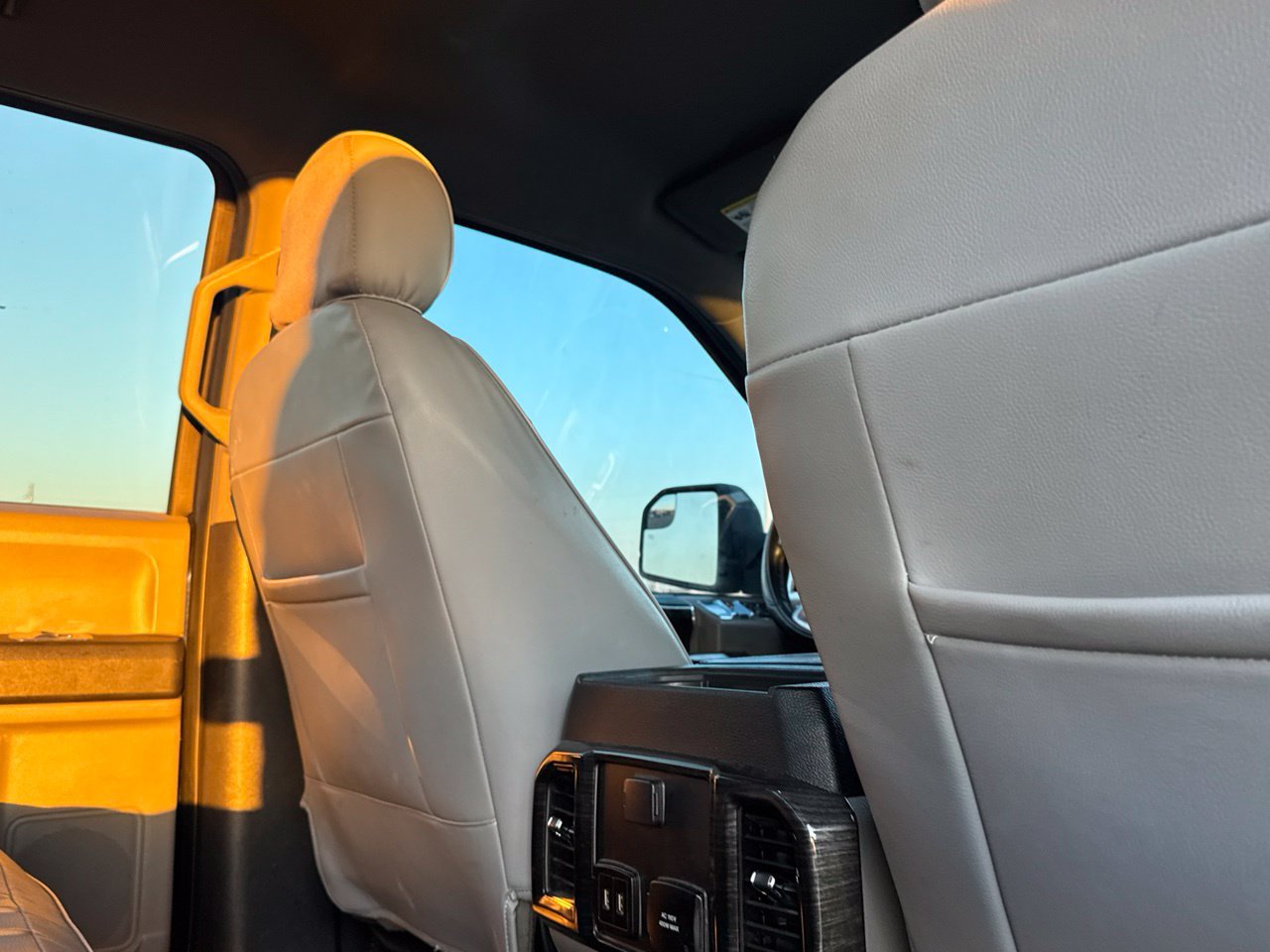 Used 2019 Ford F150 XLT w/ Equipment Group 302A Luxury AWD/4WD image 35