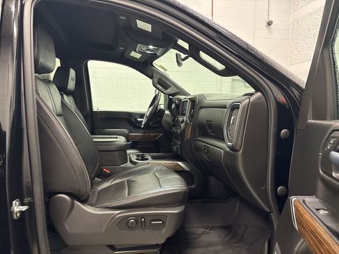 Used 2021 Chevrolet Silverado 3500 High Country image 34