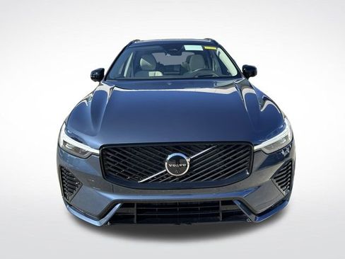 New 2026 Volvo XC60 B5 Ultra w/ Climate Package image 4