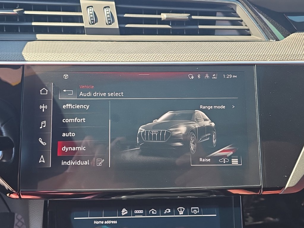Used 2023 Audi e-tron S Prestige w/ Prestige Package AWD/4WD image 19