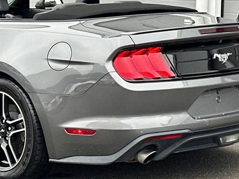 Used 2023 Ford Mustang Premium image 7