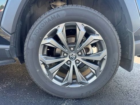 Used 2023 Toyota RAV4 XLE Premium AWD/4WD image 11