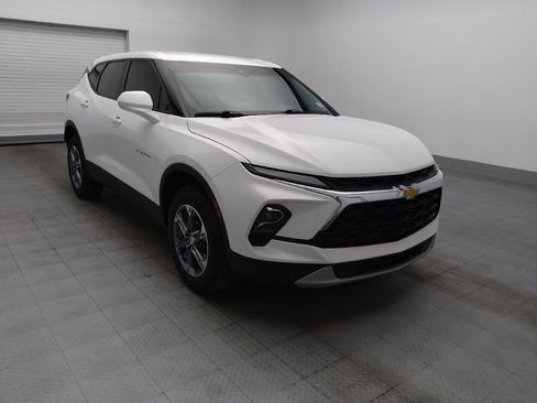 Used 2024 Chevrolet Blazer LT FWD image 13