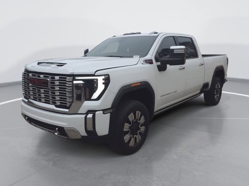 Used 2024 GMC Sierra 2500 Denali w/ Denali Reserve Package AWD/4WD image 7