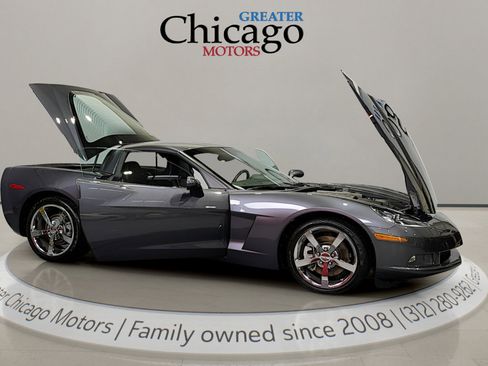 Used 2010 Chevrolet Corvette Coupe w/ 1LT image 12