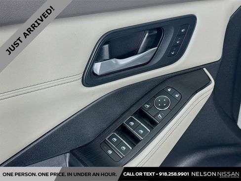 Certified 2023 Nissan Rogue SL w/ SL Premium Package image 18