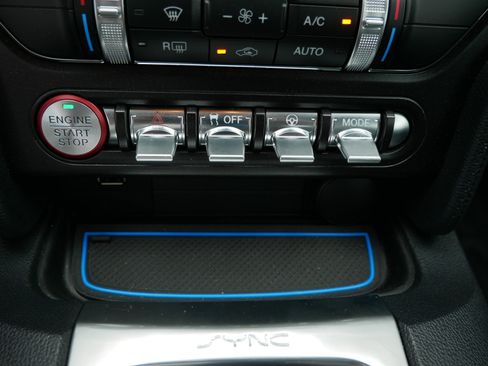 Used 2022 Ford Mustang GT Premium RWD image 31