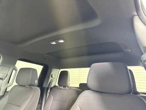 Used 2023 GMC Sierra 1500 Elevation image 12
