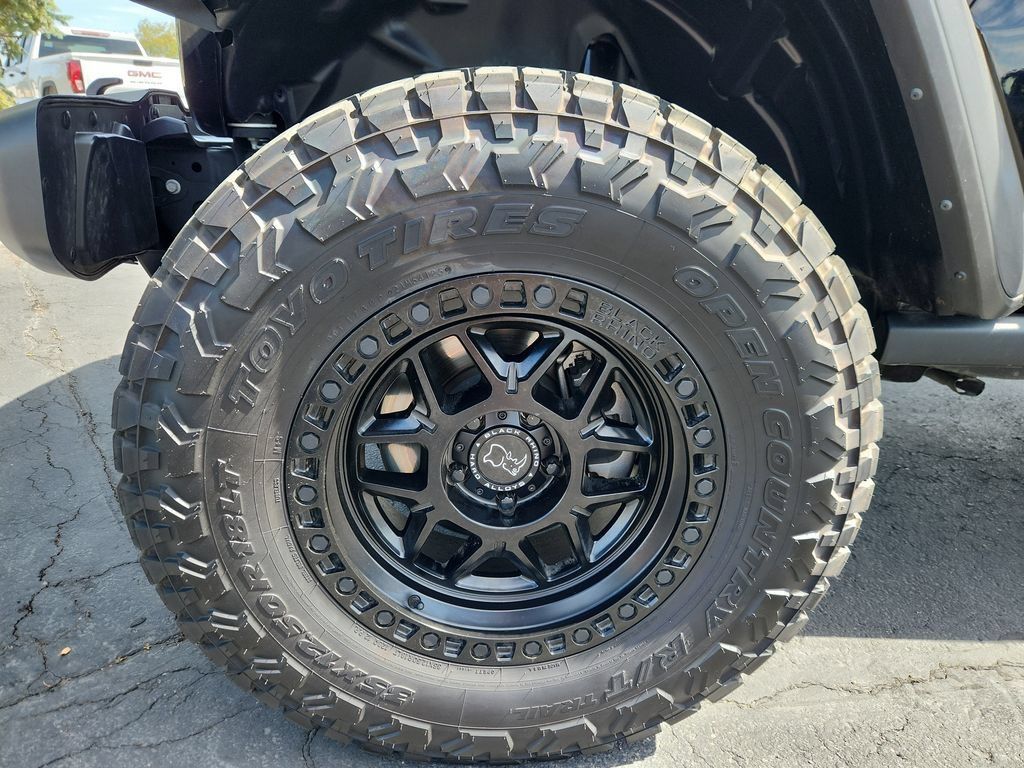 Used 2022 Jeep Wrangler Unlimited Rubicon 4xe w/ Cold Weather Group AWD/4WD image 17