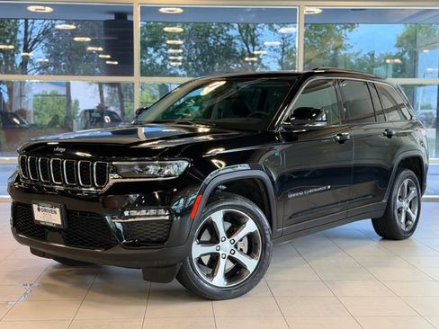 Used 2023 Jeep Grand Cherokee 4WD 4xe image 1