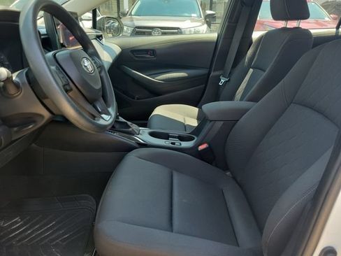 Used 2023 Toyota Corolla LE w/ LE Convenience Package FWD image 5