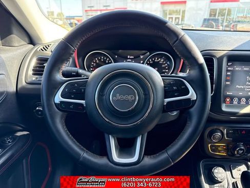 Used 2018 Jeep Compass Trailhawk w/ Leather Interior Group AWD/4WD image 15