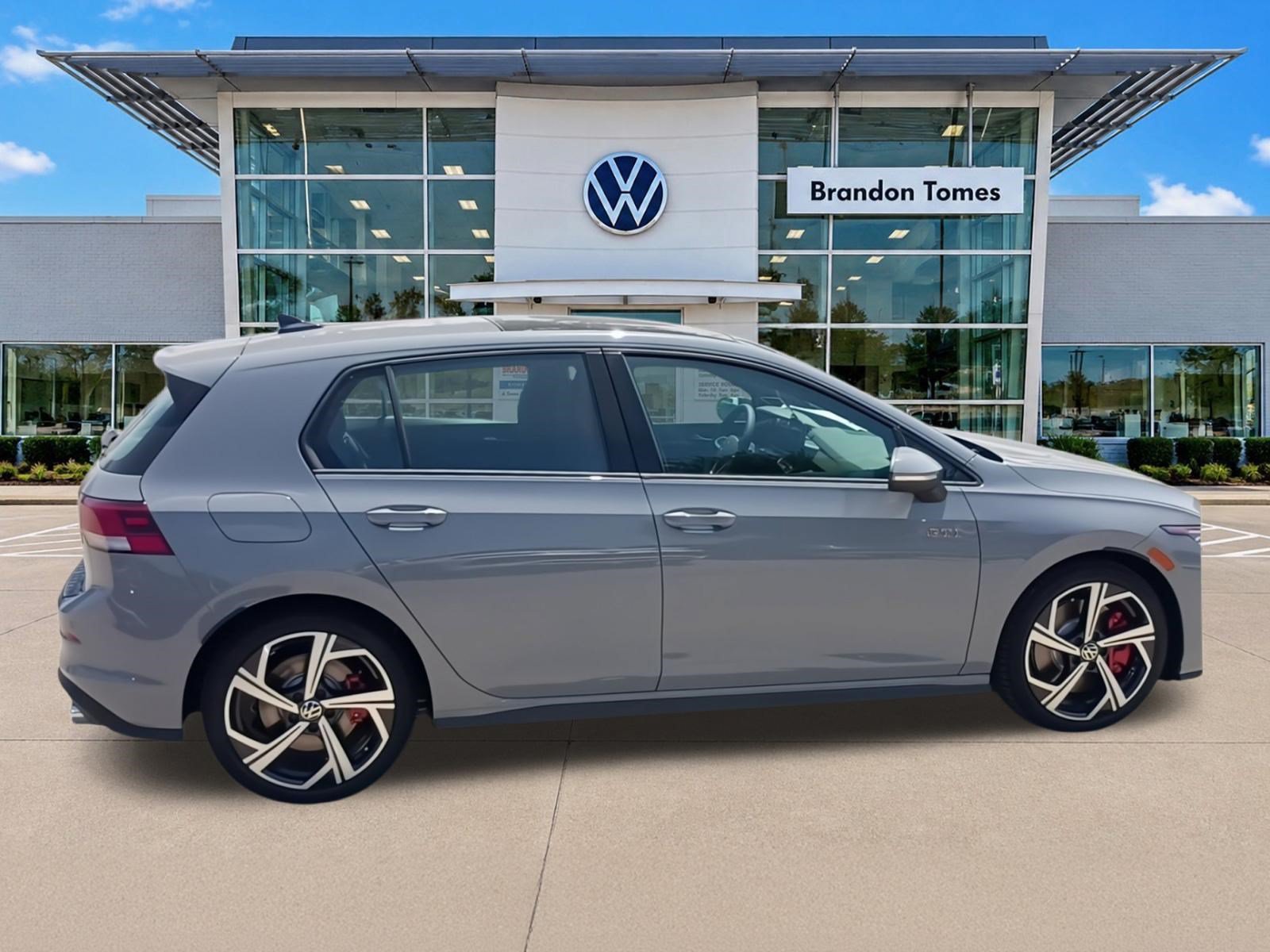 New 2026 Volkswagen GTI SE FWD image 10