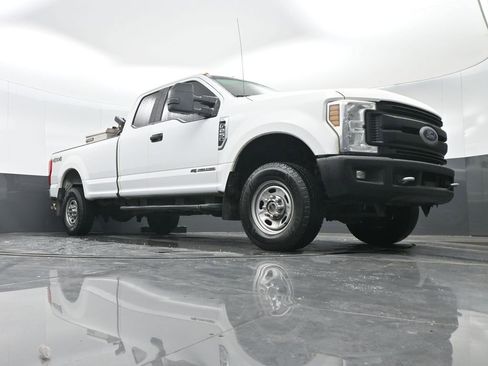 Used 2019 Ford F250 XL w/ XL Value Package image 32