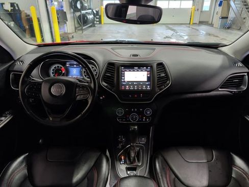 Used 2021 Jeep Cherokee Trailhawk w/ Sun, Sound & Nav Group image 5