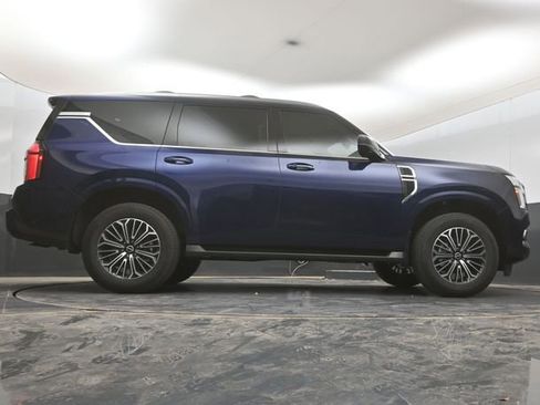 Certified 2025 Nissan Armada Platinum image 20