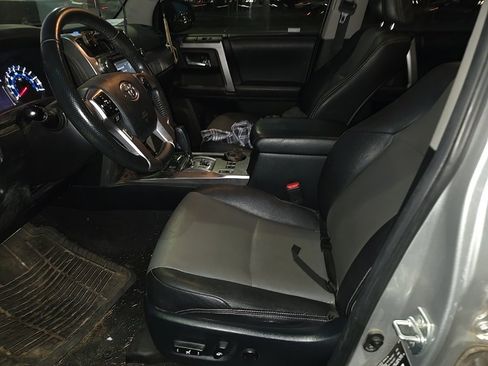 Used 2018 Toyota 4Runner SR5 Premium w/ Wilderness Package image 10