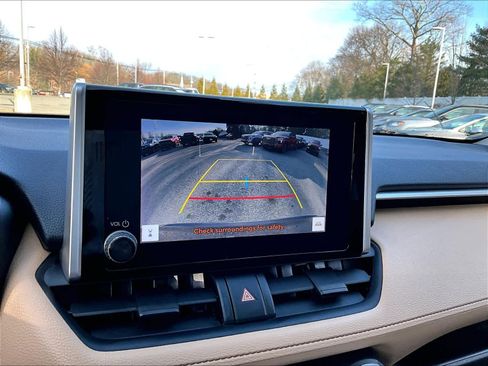 Used 2023 Toyota RAV4 XLE image 19