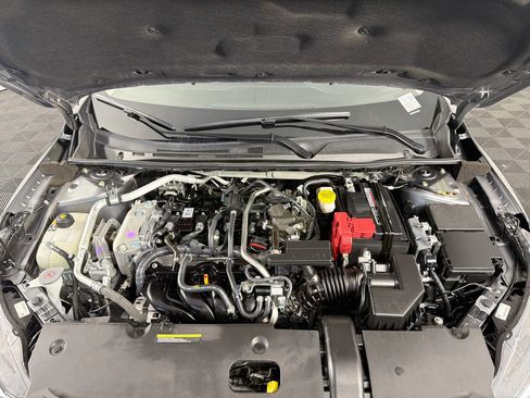 Used 2025 Nissan Sentra S FWD image 33
