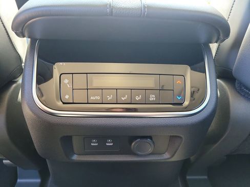 New 2026 Nissan Armada SV image 16