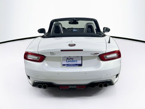 Used 2017 FIAT 124 Spider Abarth image 6