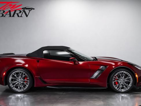 Used 2017 Chevrolet Corvette Z06 w/ Battery Protection Package RWD image 14