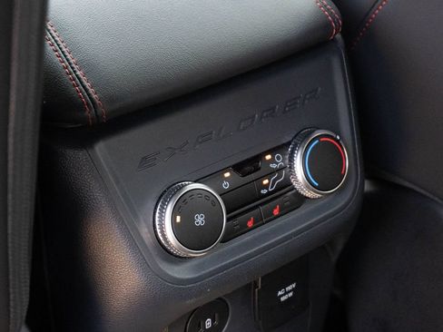 Used 2025 Ford Explorer ST-Line w/ Premium Package RWD image 23