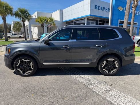 Used 2024 Kia Telluride S w/ S Sunroof Package image 7