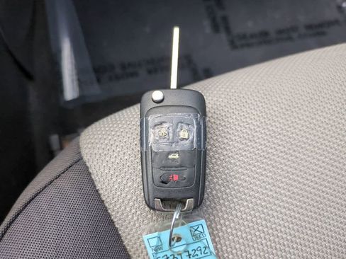 Used 2014 Chevrolet Cruze LS image 22